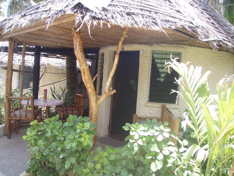 St. Bernard Beach Resort Санта Фе Екстериор снимка